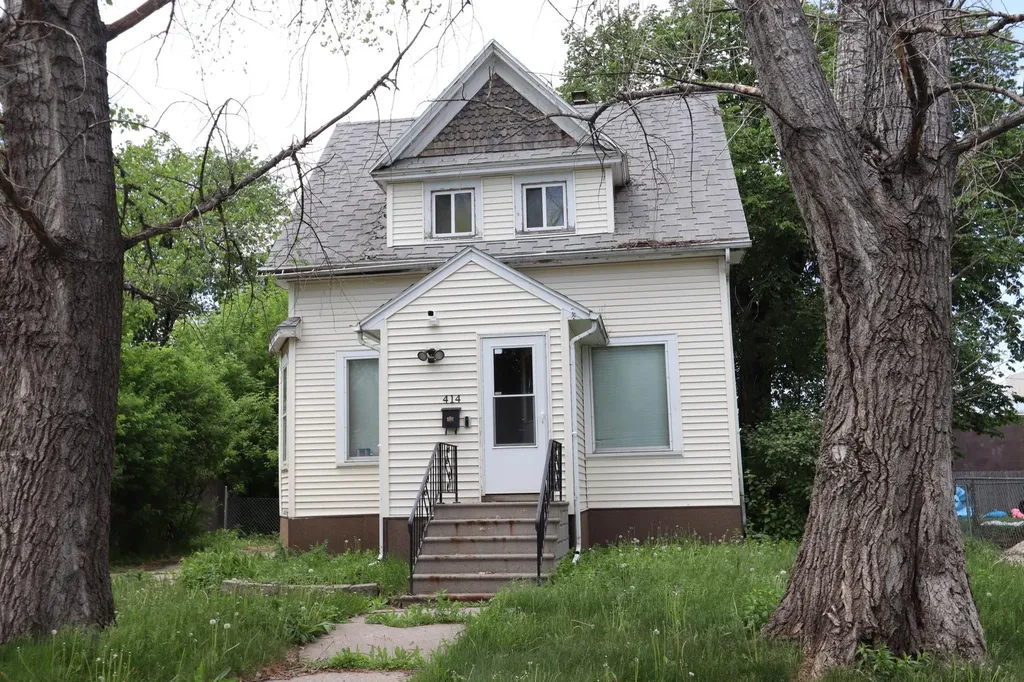 414 12th Street N Fargo ND 58102