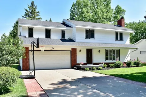1758 Edgewood Road Winona MN 55987