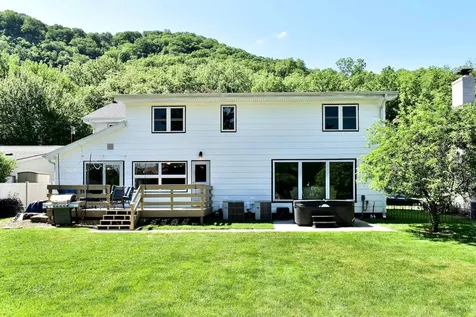 1758 Edgewood Road Winona MN 55987