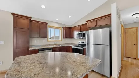 4024 Stone Point Drive NE Rochester MN 55906