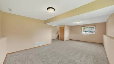 4024 Stone Point Drive NE Rochester MN 55906