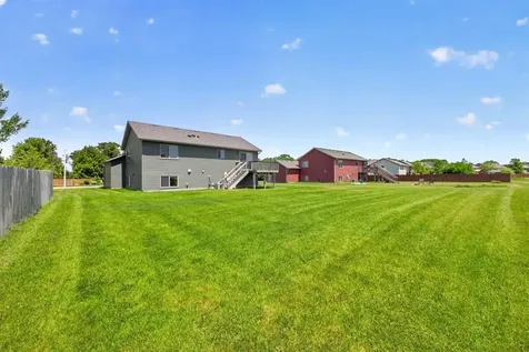 4024 Stone Point Drive NE Rochester MN 55906