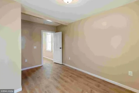 1040 Rose Avenue E Saint Paul MN 55106