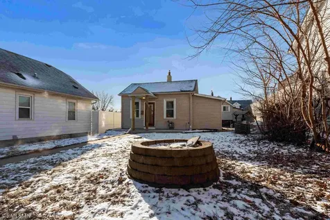 1040 Rose Avenue E Saint Paul MN 55106