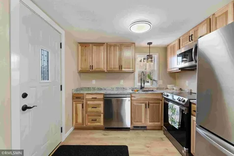 1040 Rose Avenue E Saint Paul MN 55106
