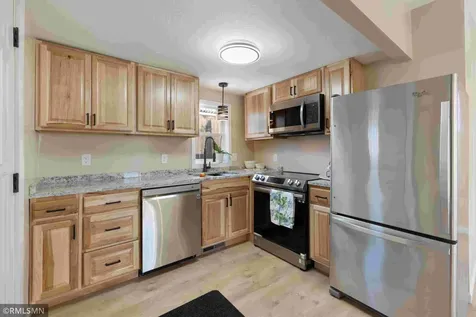 1040 Rose Avenue E Saint Paul MN 55106
