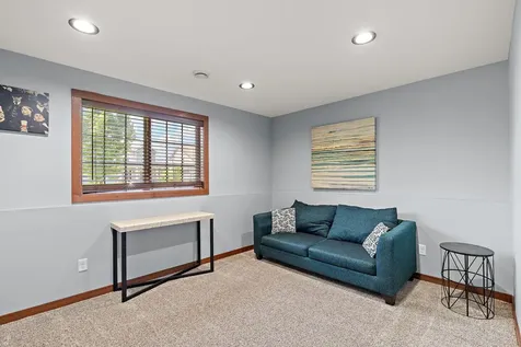 19820 Itea Avenue Lakeville MN 55044