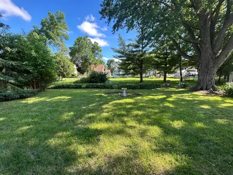 216 8th Avenue SE Waseca MN 56093