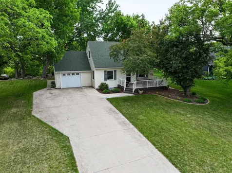 406 Fingal Court Alexandria MN 56308