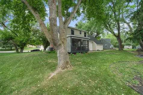 406 Fingal Court Alexandria MN 56308