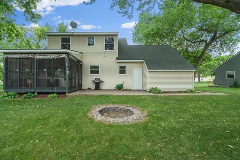 406 Fingal Court Alexandria MN 56308