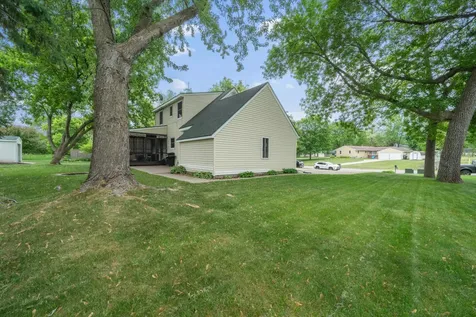 406 Fingal Court Alexandria MN 56308