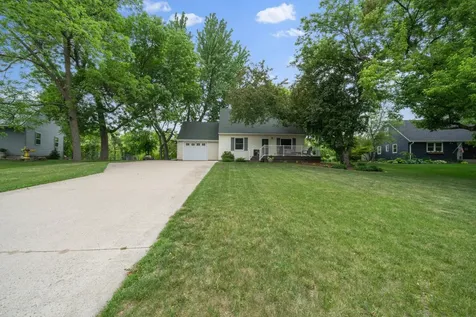 406 Fingal Court Alexandria MN 56308