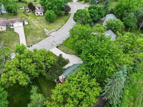406 Fingal Court Alexandria MN 56308