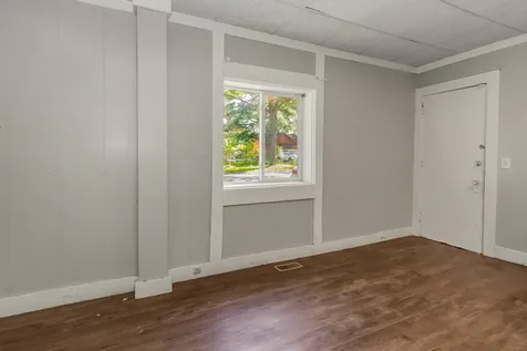 1321 Payne Avenue E Saint Paul MN 55130