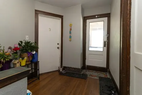 1321 Payne Avenue E Saint Paul MN 55130