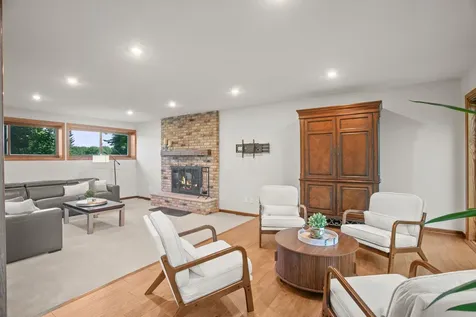 565 Lakota Lane Chaska MN 55318