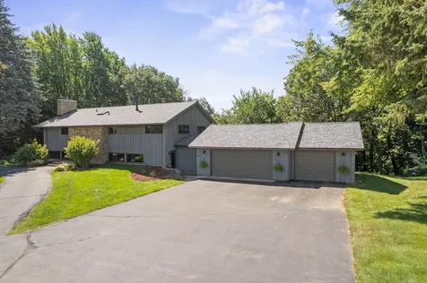 565 Lakota Lane Chaska MN 55318
