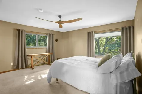 565 Lakota Lane Chaska MN 55318