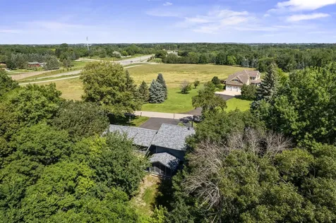 565 Lakota Lane Chaska MN 55318
