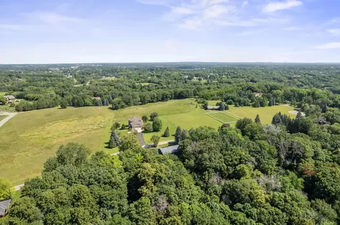 565 Lakota Lane Chaska MN 55318