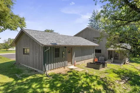 565 Lakota Lane Chaska MN 55318