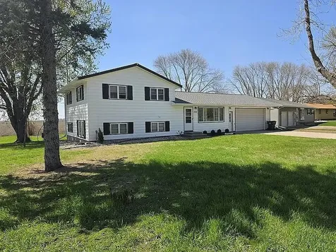 1107 4th Street NW Clara City MN 56222