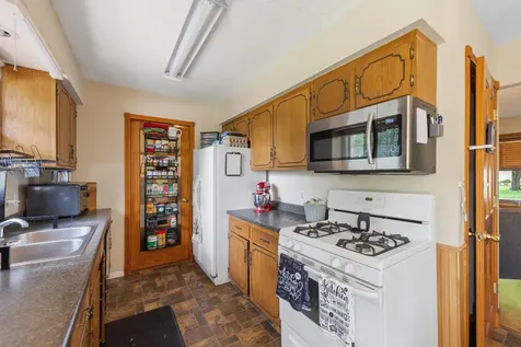1401 Summer Lane Faribault MN 55021