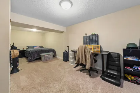 1401 Summer Lane Faribault MN 55021
