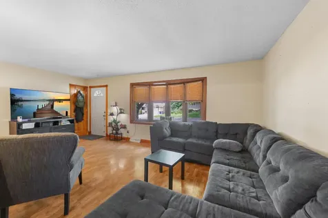 1401 Summer Lane Faribault MN 55021