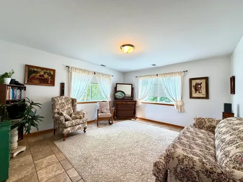 2518 Minnesota Avenue NW Bemidji MN 56601