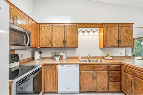 14733 Lower Endicott Way Apple Valley MN 55124