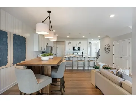 14951 Avondale View Rosemount MN 55068