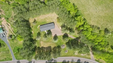 2253 Hay Lake Road Carlton MN 55718