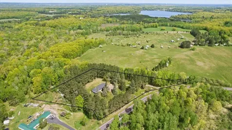 2253 Hay Lake Road Carlton MN 55718