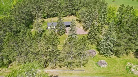 2253 Hay Lake Road Carlton MN 55718