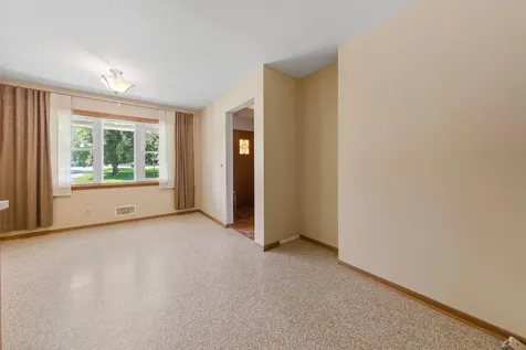 526 12th Street SE Owatonna MN 55060