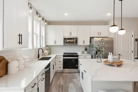 14947 Avondale View Rosemount MN 55068
