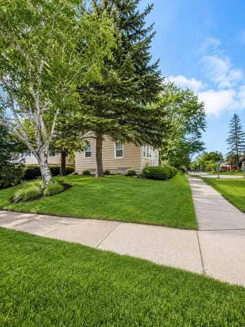 575 Nebraska Avenue E Saint Paul MN 55130
