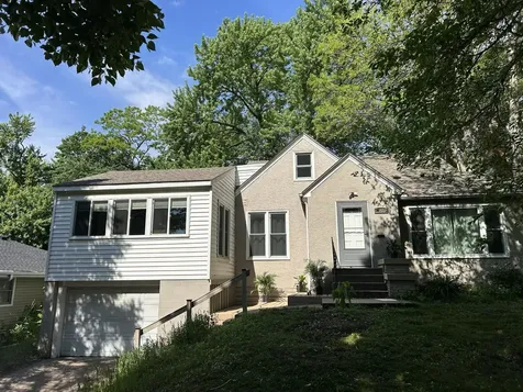 1233 Maywood Street Saint Paul MN 55117
