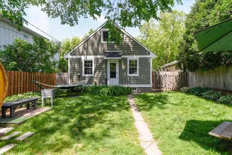 1716 Juliet Avenue Saint Paul MN 55105