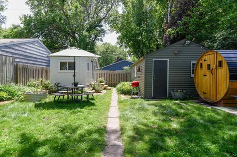 1716 Juliet Avenue Saint Paul MN 55105