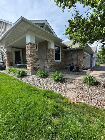 4711 Walnut Grove Lane N Plymouth MN 55446