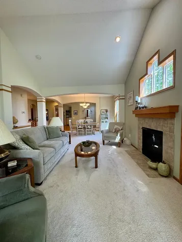 4711 Walnut Grove Lane N Plymouth MN 55446