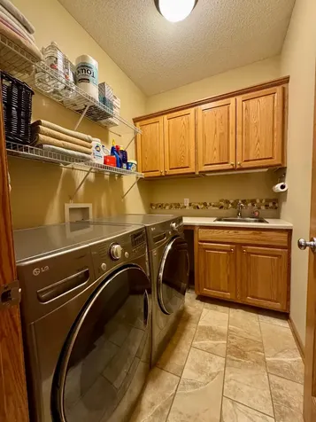 4711 Walnut Grove Lane N Plymouth MN 55446
