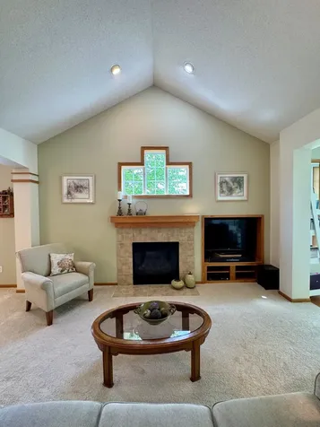 4711 Walnut Grove Lane N Plymouth MN 55446
