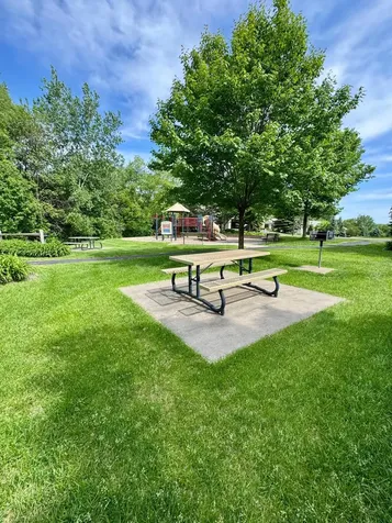 4711 Walnut Grove Lane N Plymouth MN 55446