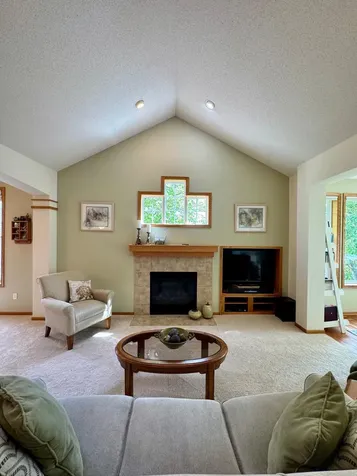 4711 Walnut Grove Lane N Plymouth MN 55446