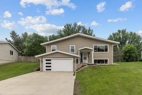 4990 148th Path W Apple Valley MN 55124