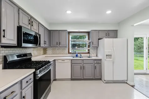 4990 148th Path W Apple Valley MN 55124